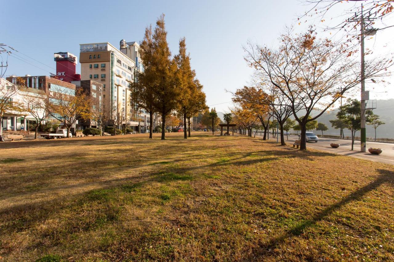 Yeosu Narsha Hotel ภายนอก รูปภาพ